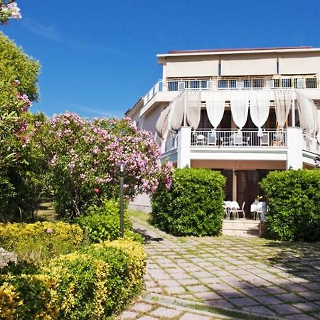 I Tre Leoni Affittacamere Civitavecchia Εξωτερικό φωτογραφία