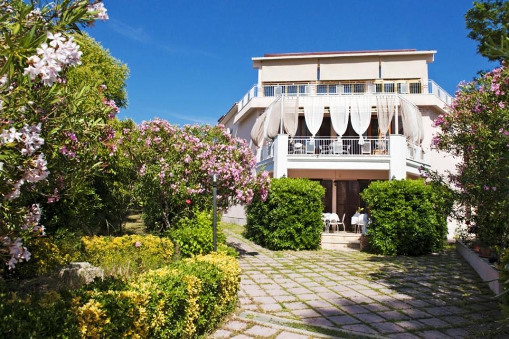 I Tre Leoni Affittacamere Civitavecchia Εξωτερικό φωτογραφία